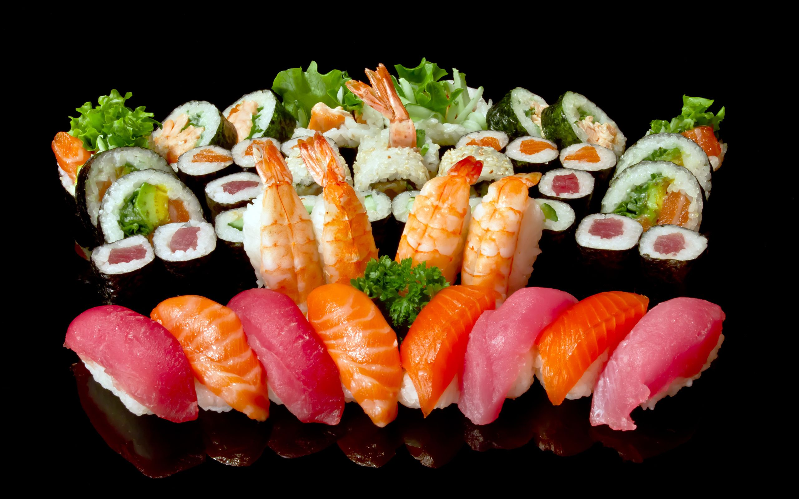 Examen des meilleurs services de livraison de sushis et rouleaux à Perm en 2020