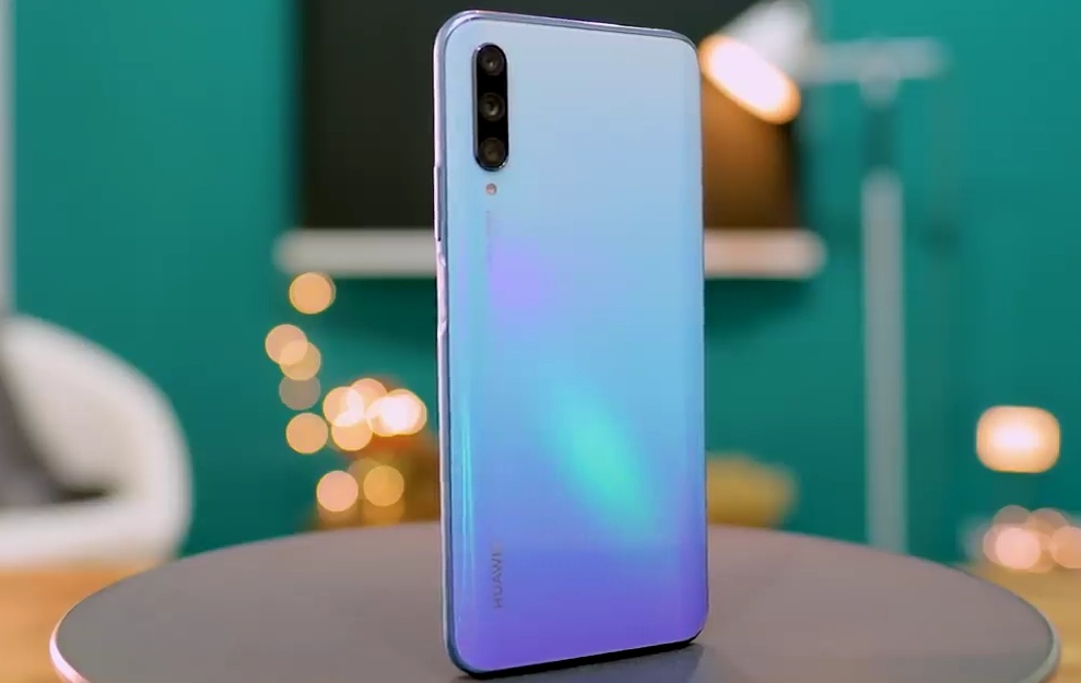 Critique du smartphone Huawei Y9s avec des fonctionnalités clés